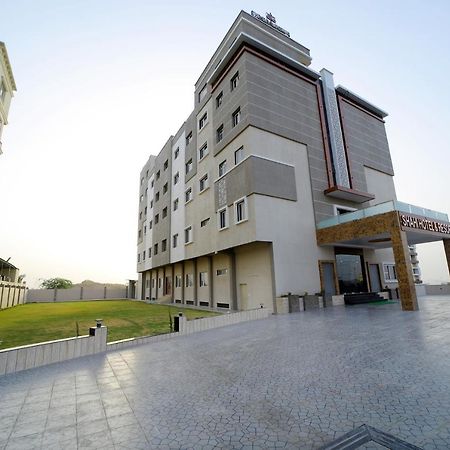 The Sky Imperial - Shahi Hotels & Resort Nathdwara Ngoại thất bức ảnh