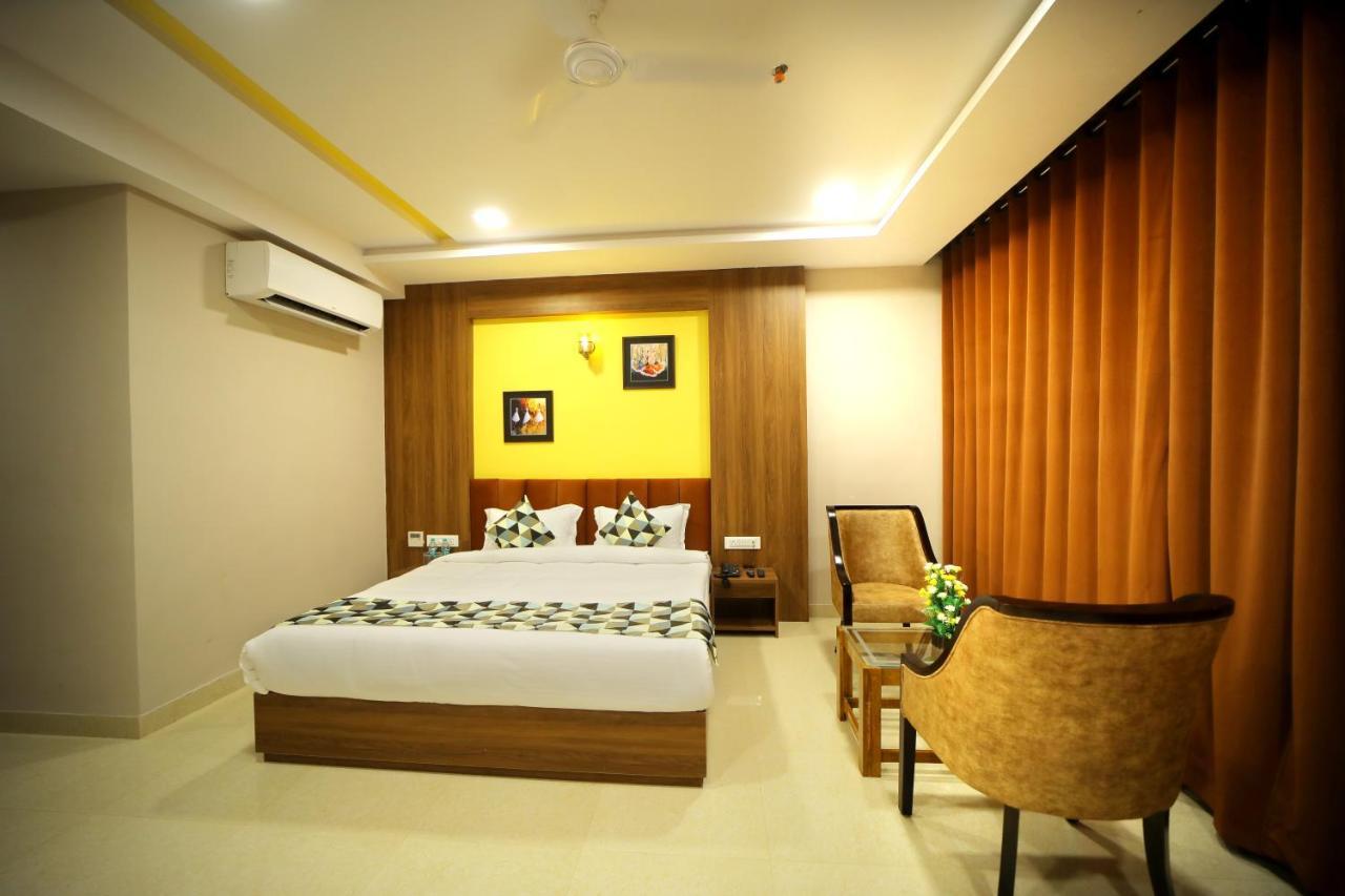 The Sky Imperial - Shahi Hotels & Resort Nathdwara Ngoại thất bức ảnh